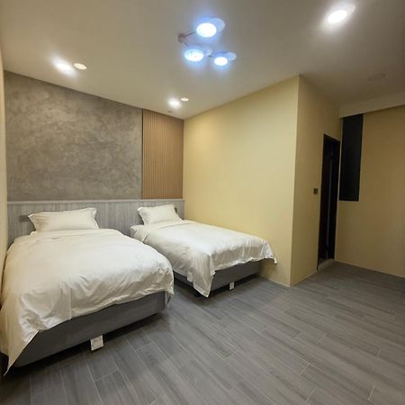 Fall In Love Karuizawa Hostel ผูหลี่ ภายนอก รูปภาพ
