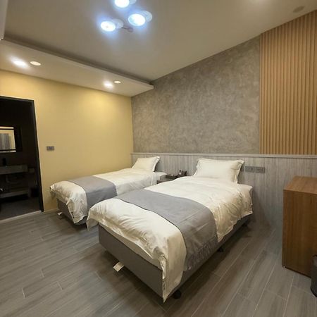 Fall In Love Karuizawa Hostel ผูหลี่ ภายนอก รูปภาพ