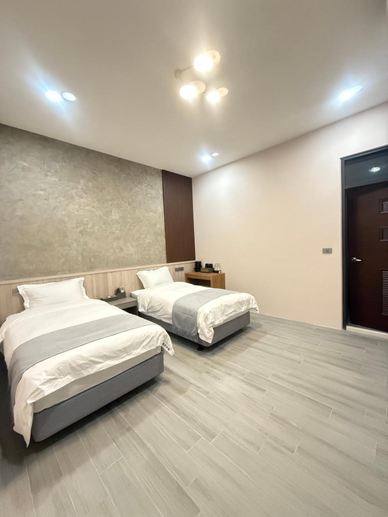 Fall In Love Karuizawa Hostel ผูหลี่ ภายนอก รูปภาพ