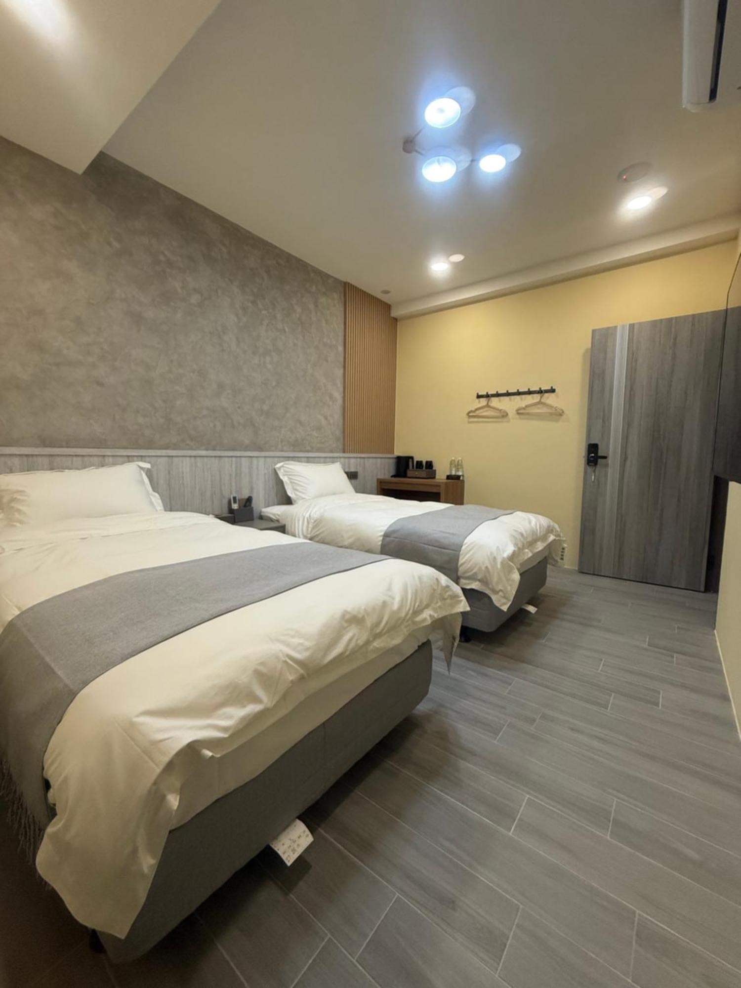 Fall In Love Karuizawa Hostel ผูหลี่ ภายนอก รูปภาพ